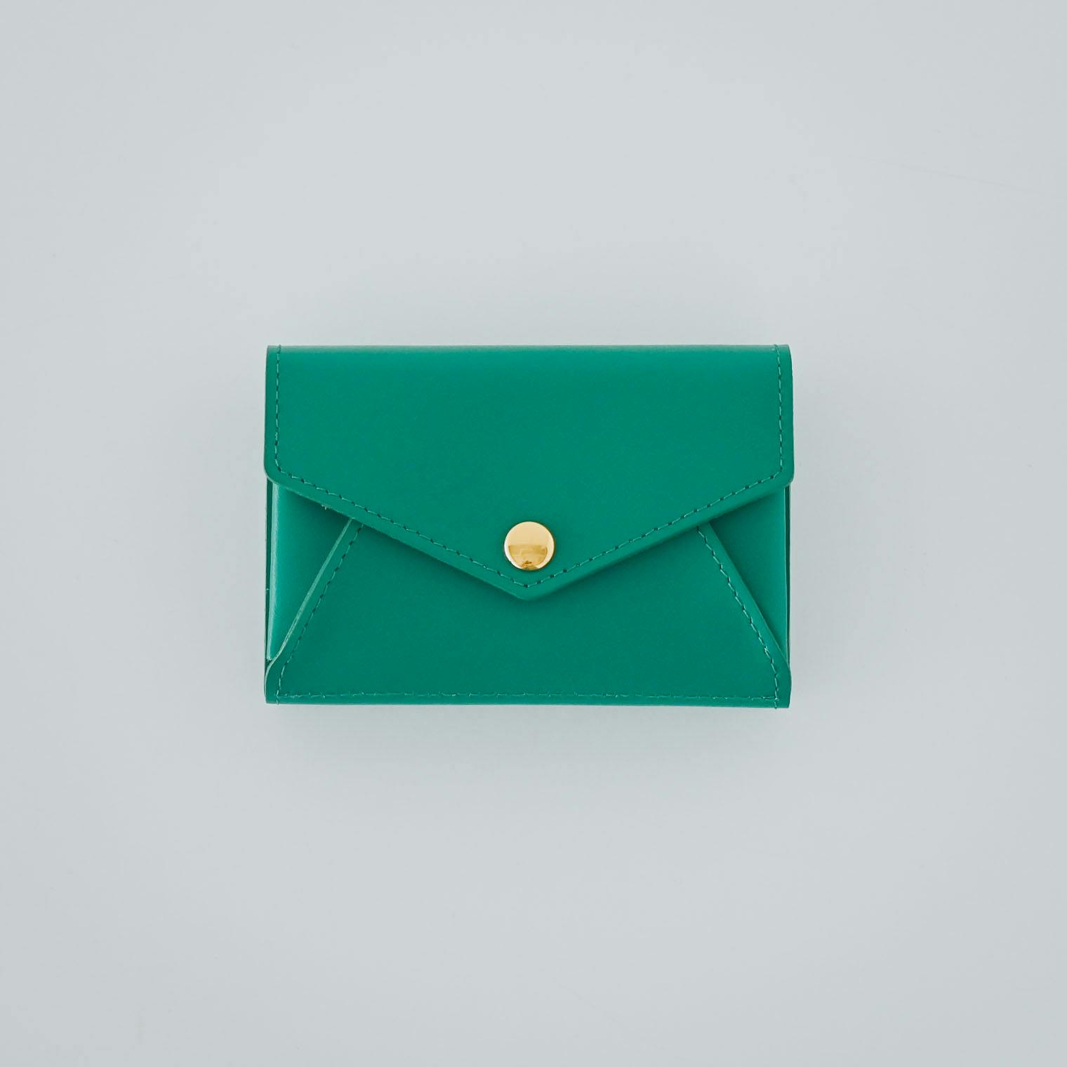 「小さく見えて収納上手」手のひらサイズの本革財布（ビリジアングリーン）の商品写真