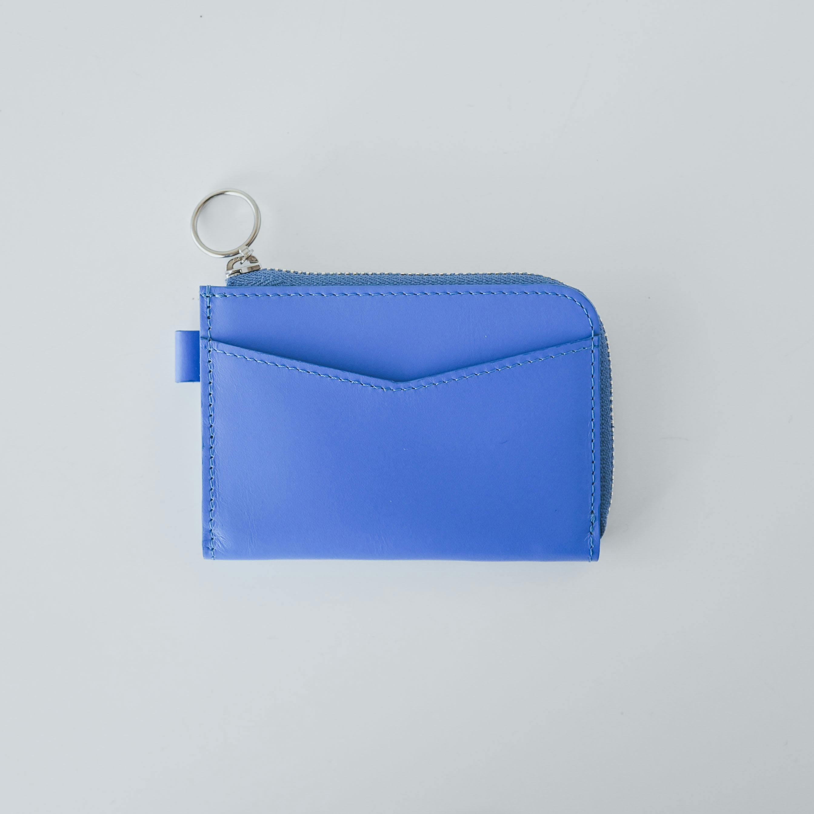 「必要なだけ、ぴったり収納」L字ファスナーのコンパクト財布 / ブルーの商品写真