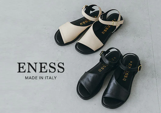 ENESS / レザーストラップサンダルの画像