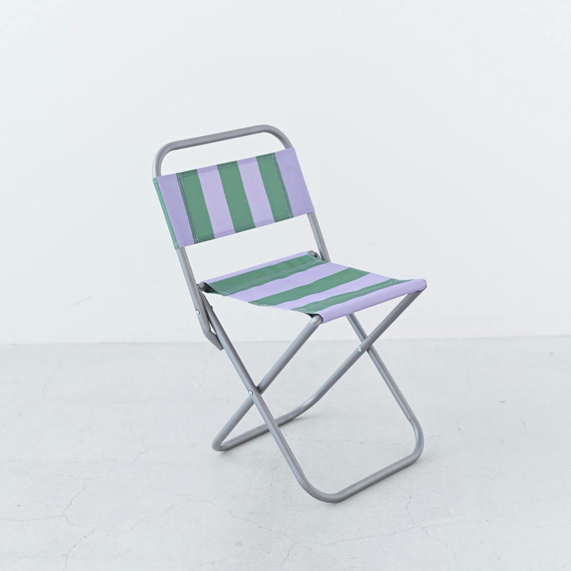amabro / MINI FOLDING CHAIR / 折りたたみチェア（グリーン × パープル）の商品写真