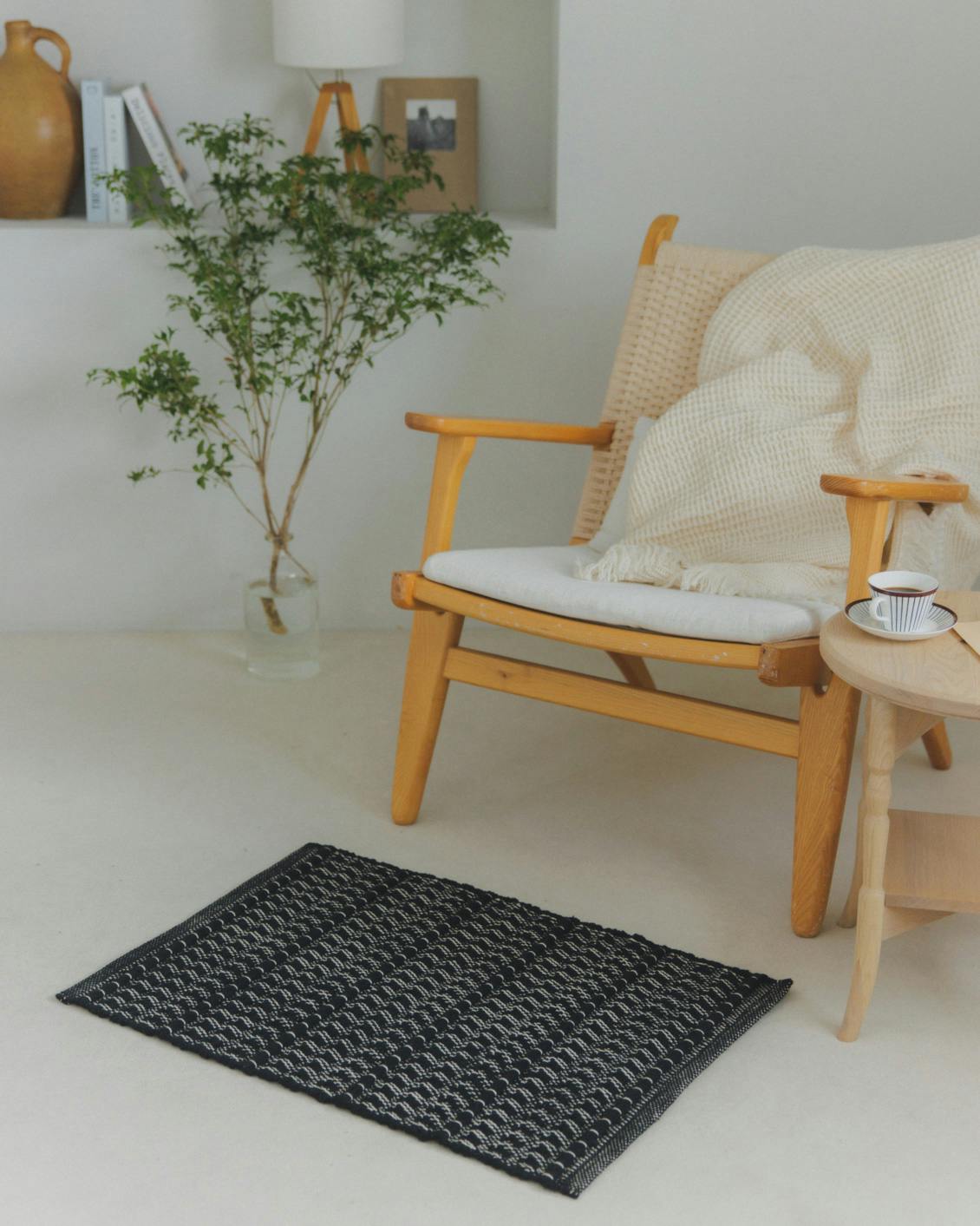 「部屋に、ひとさじアクセント」コットンの手織りラグ /  Sサイズ（50×70cm） / ブラックの商品写真