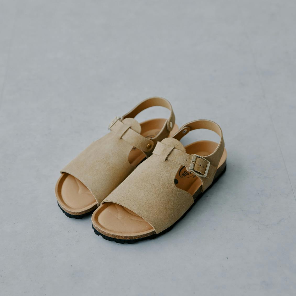 PLAKTON / スエードレザーサンダル / MUSHROOM / サイズ35（22.5cm）の商品写真