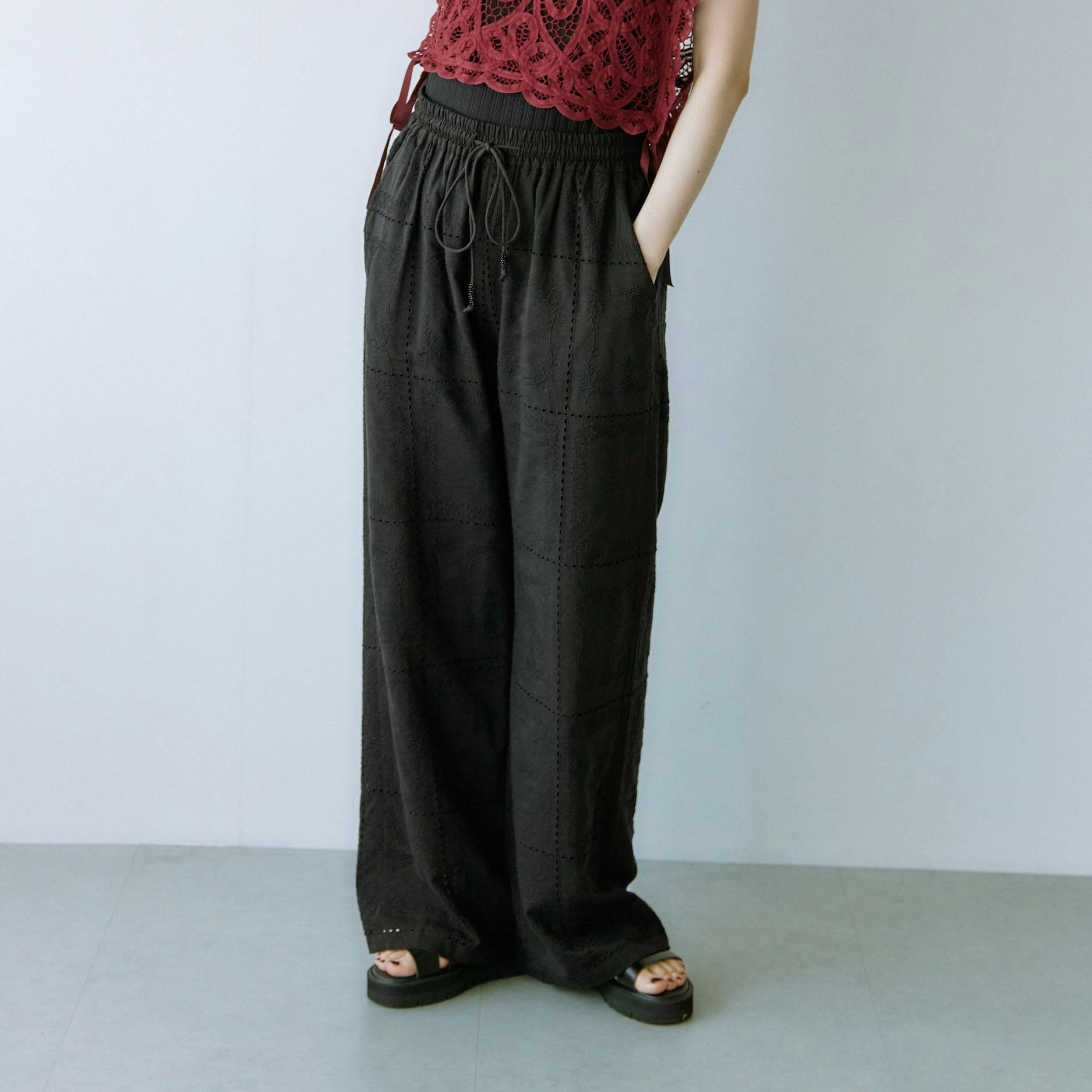 fanaka / レース刺繍イージーパンツの商品写真